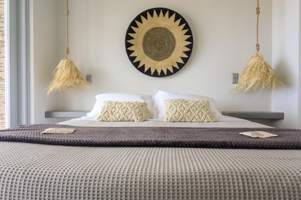 Iliades Luxury Boutique Suites Баци Екстериор снимка