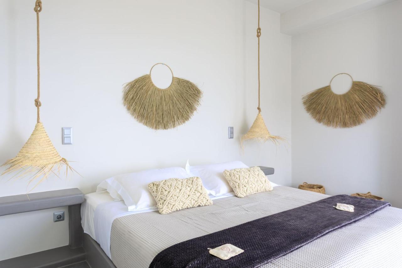 Iliades Luxury Boutique Suites Баци Екстериор снимка