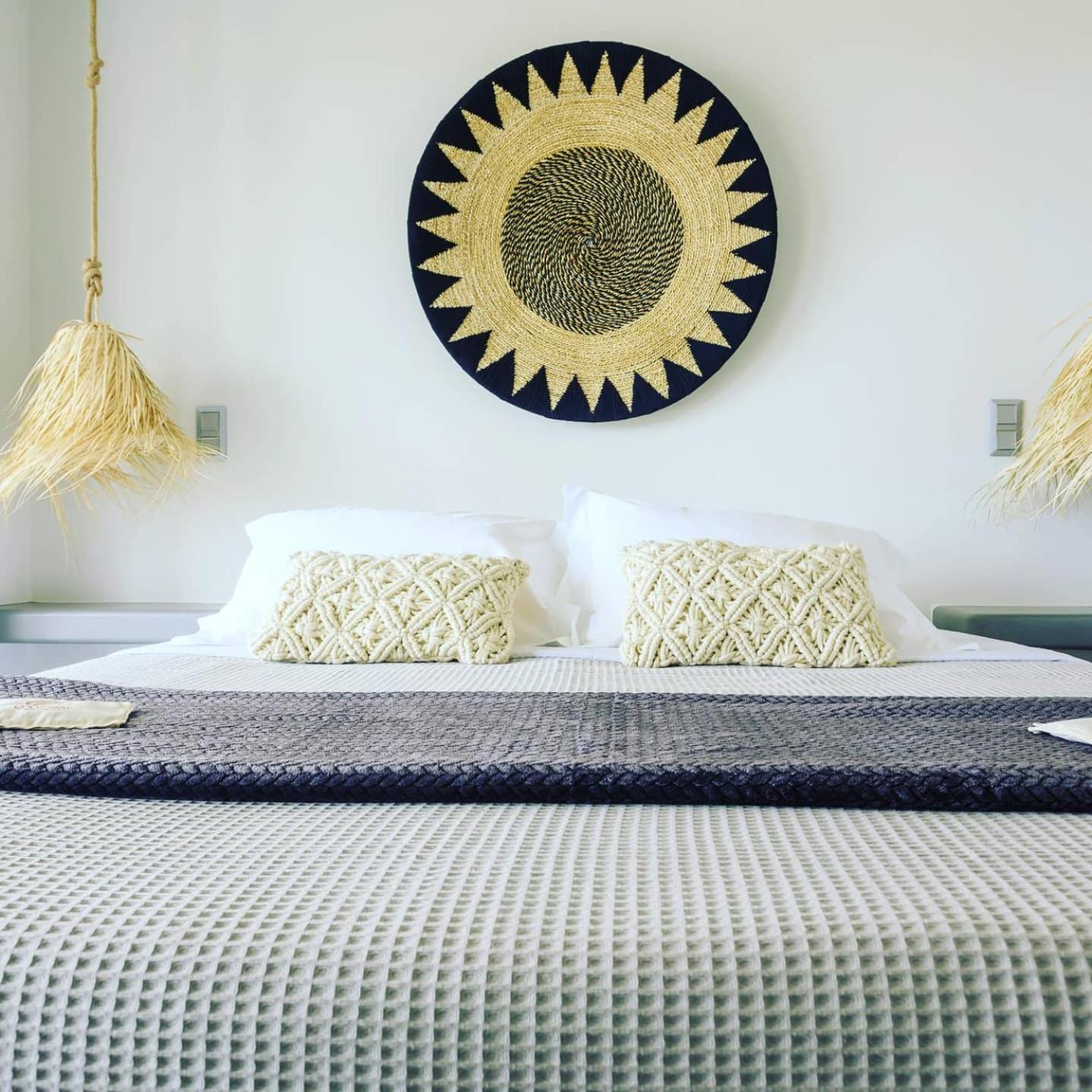 Iliades Luxury Boutique Suites Баци Стая снимка